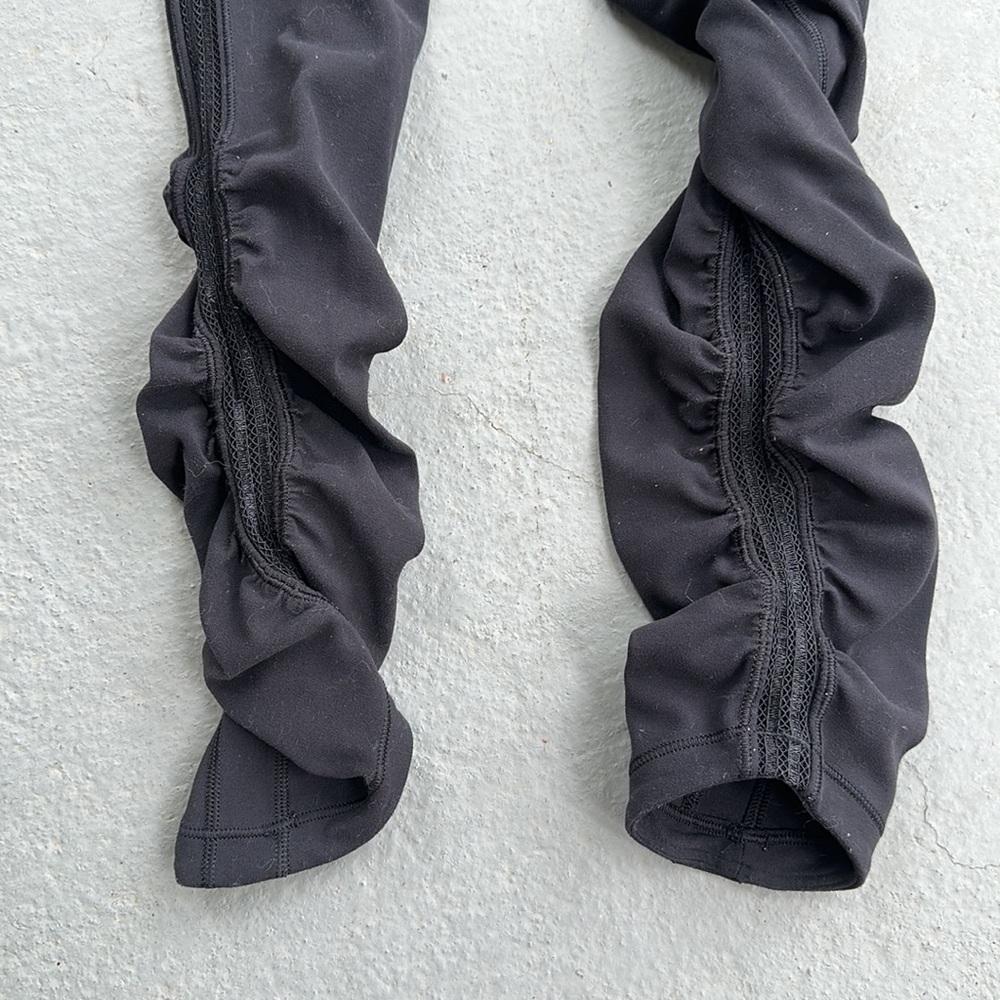 Ivivva Girls Black Capri Scrunched Leggings Size 12 - Picture 6 of 8